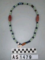 藏品(珠串胸飾)的圖片